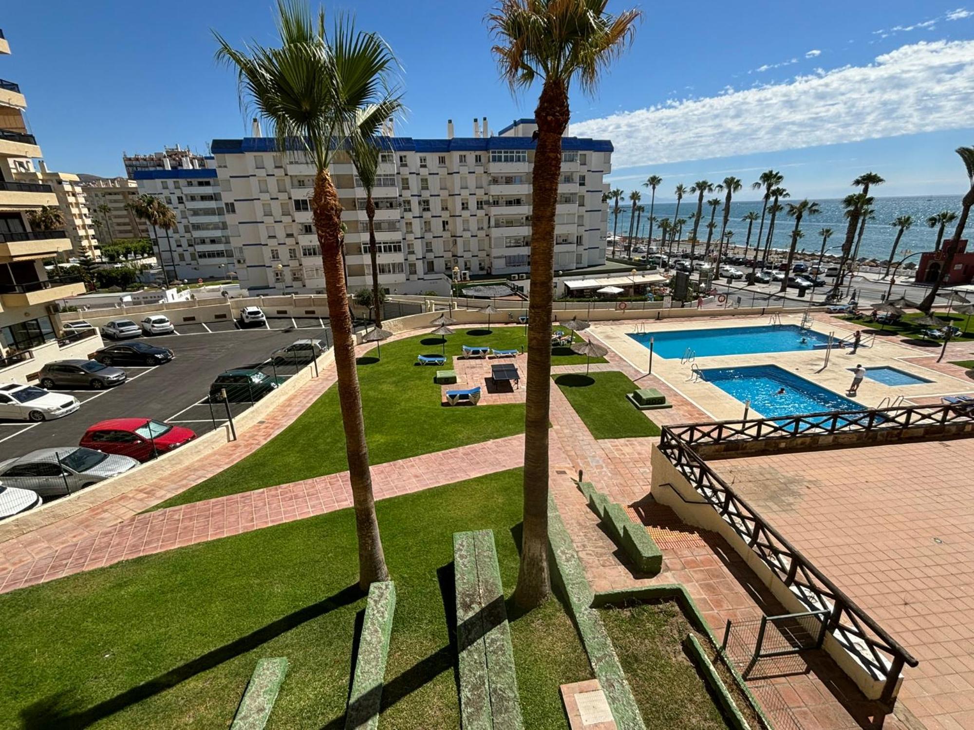 Aloha Playa Vistas Al Mar Benalmádena Exterior foto