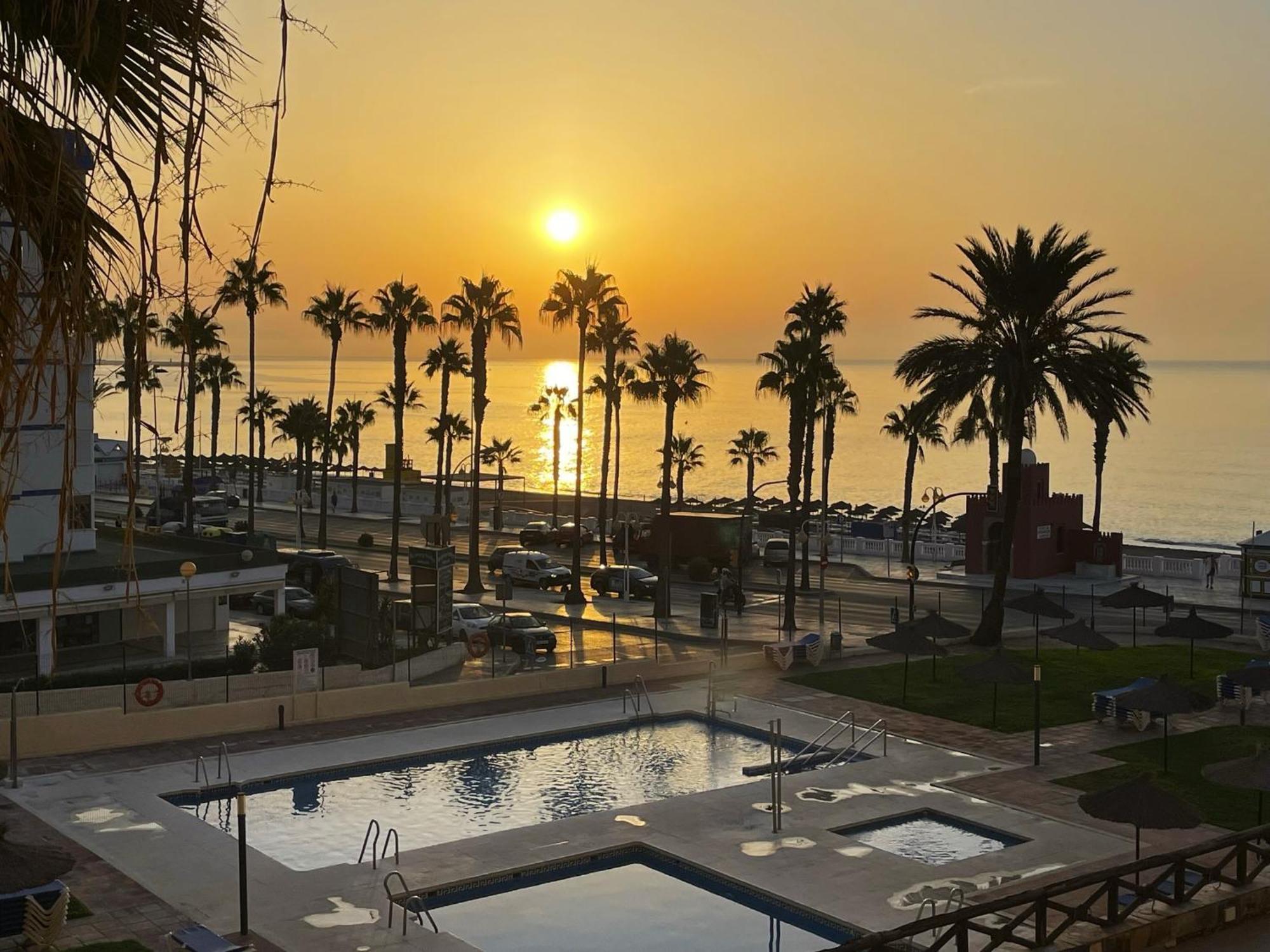 Aloha Playa Vistas Al Mar Benalmádena Exterior foto