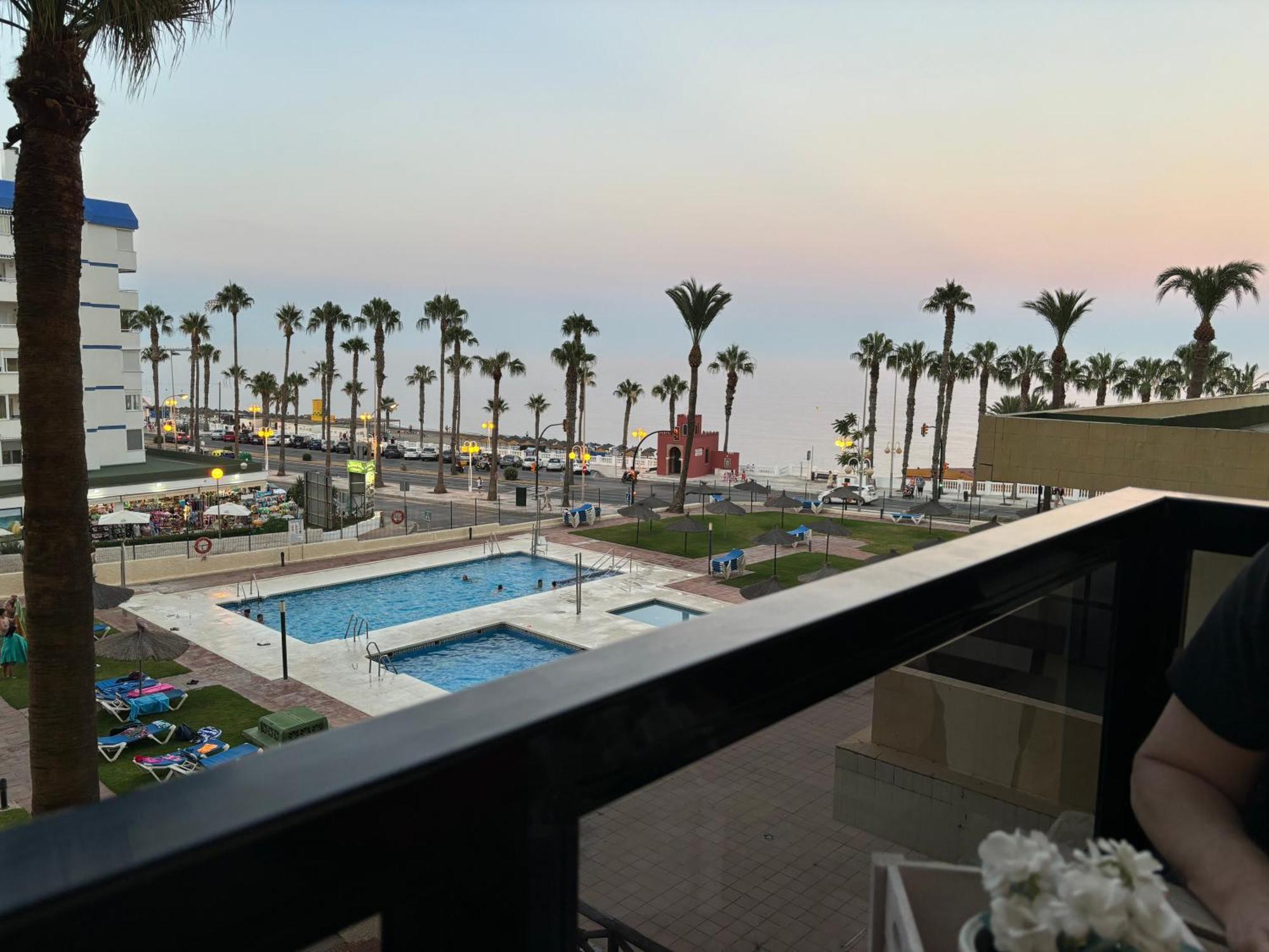 Aloha Playa Vistas Al Mar Benalmádena Exterior foto